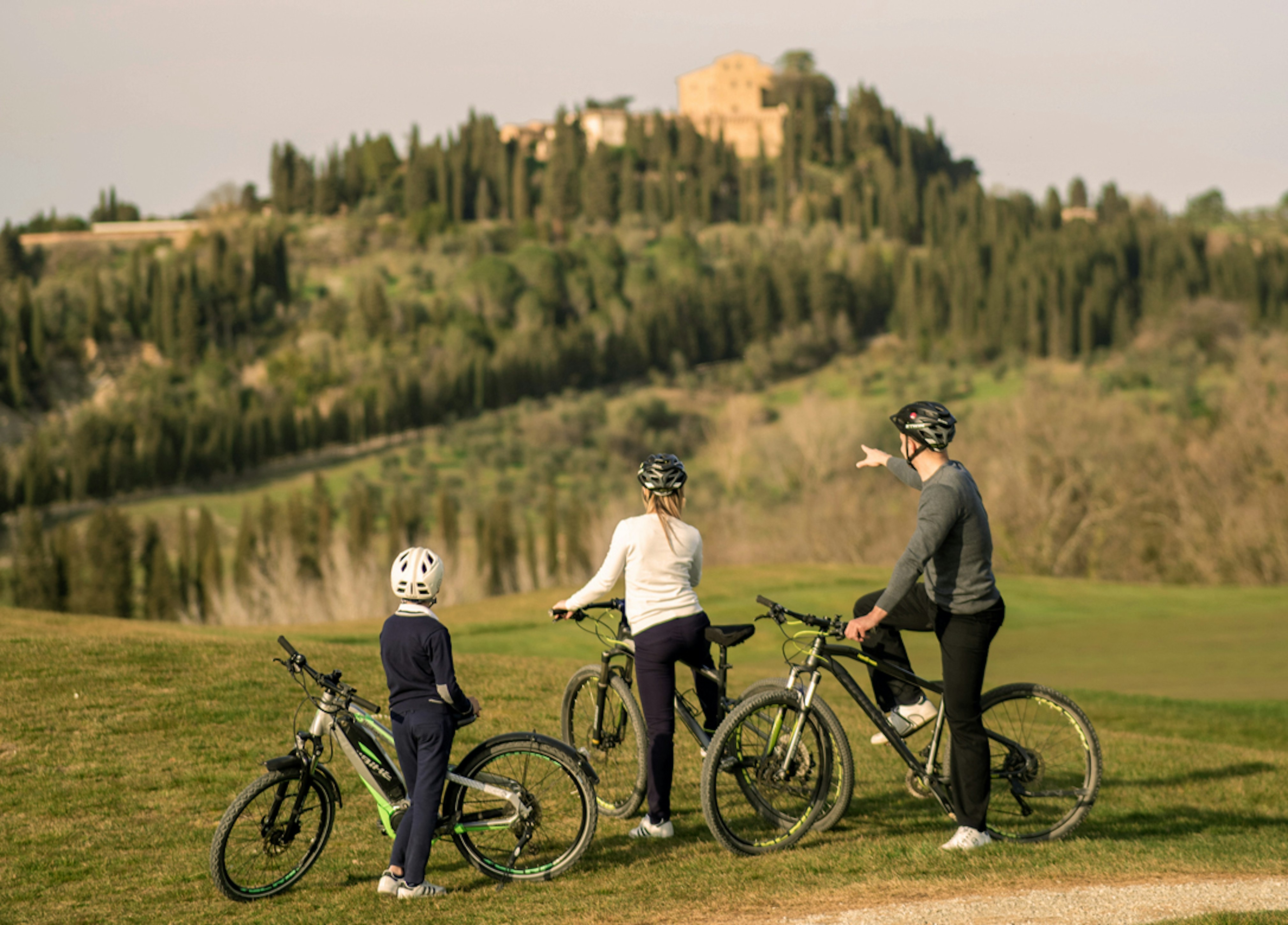 Family Outdoor activities in a 5-star hotel in Tuscany