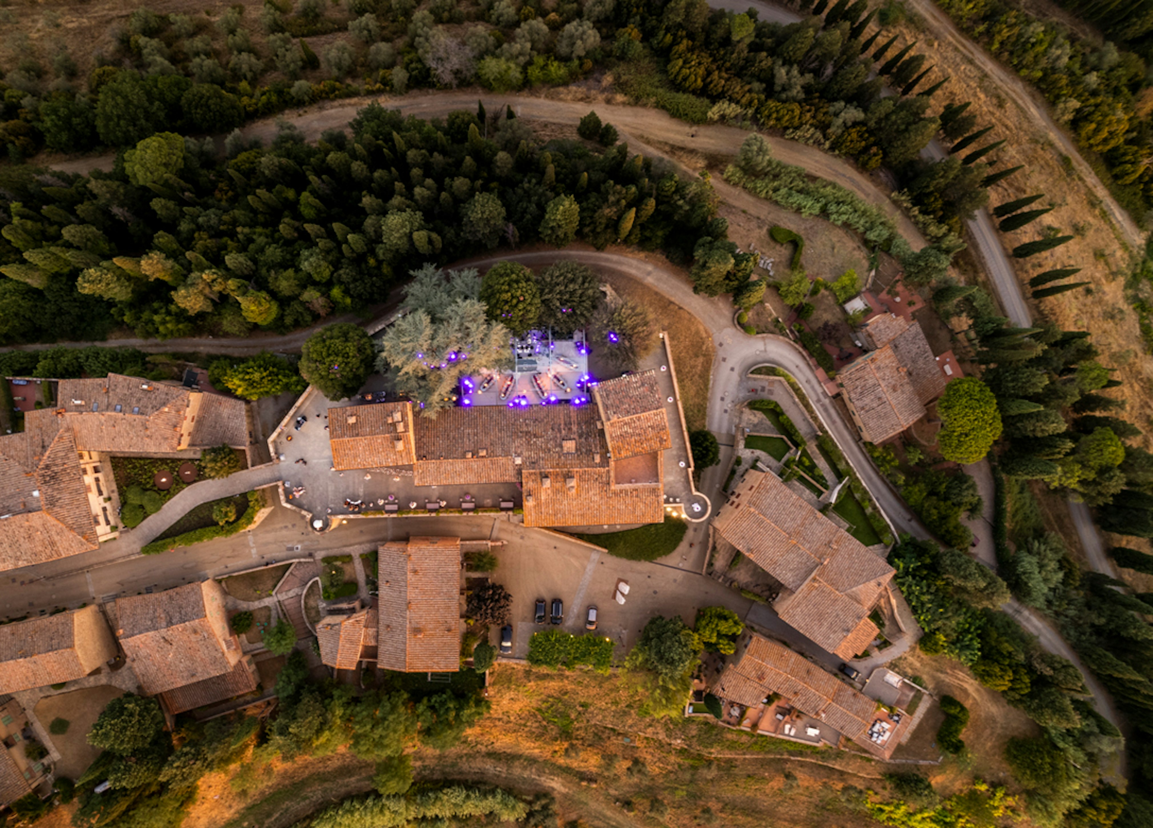 Weddings and intimate events in the Tuscan hills
